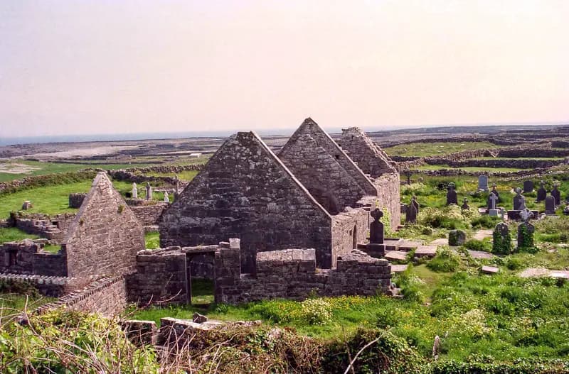 Na Seacht dTeampaill (the Seven Churches)