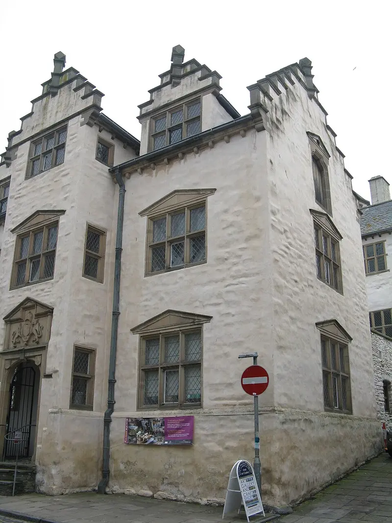 Plas Mawr