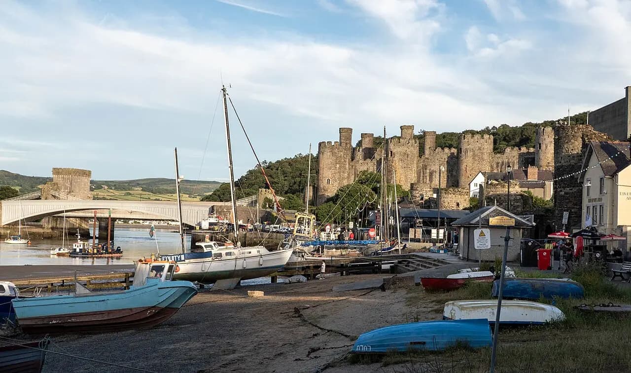 Restaurants and pubs in Conwy
