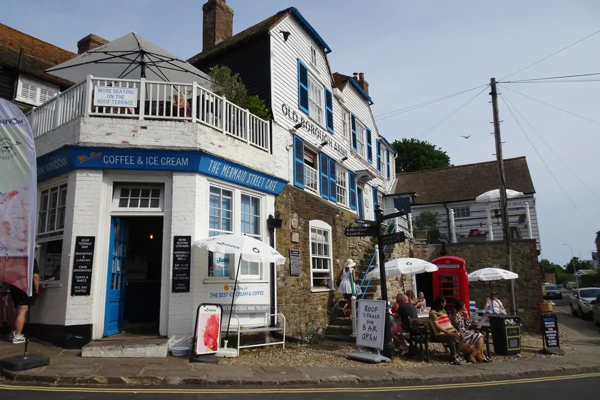 Mermaid Street Café