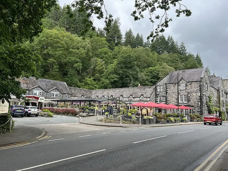 Royal Oak Hotel