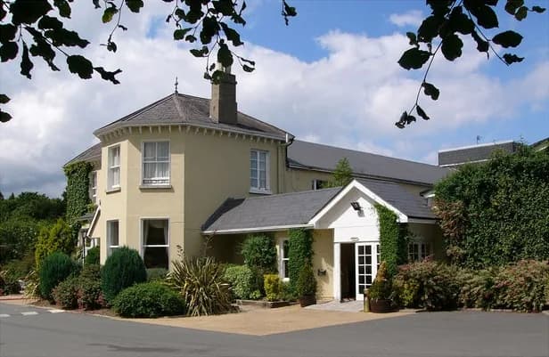 Summerhill House Hotel