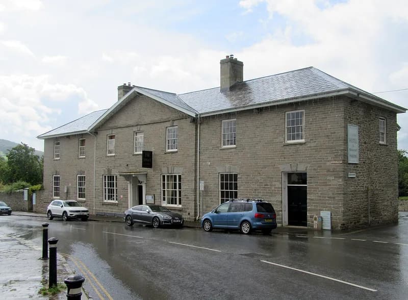 The Swan at Hay