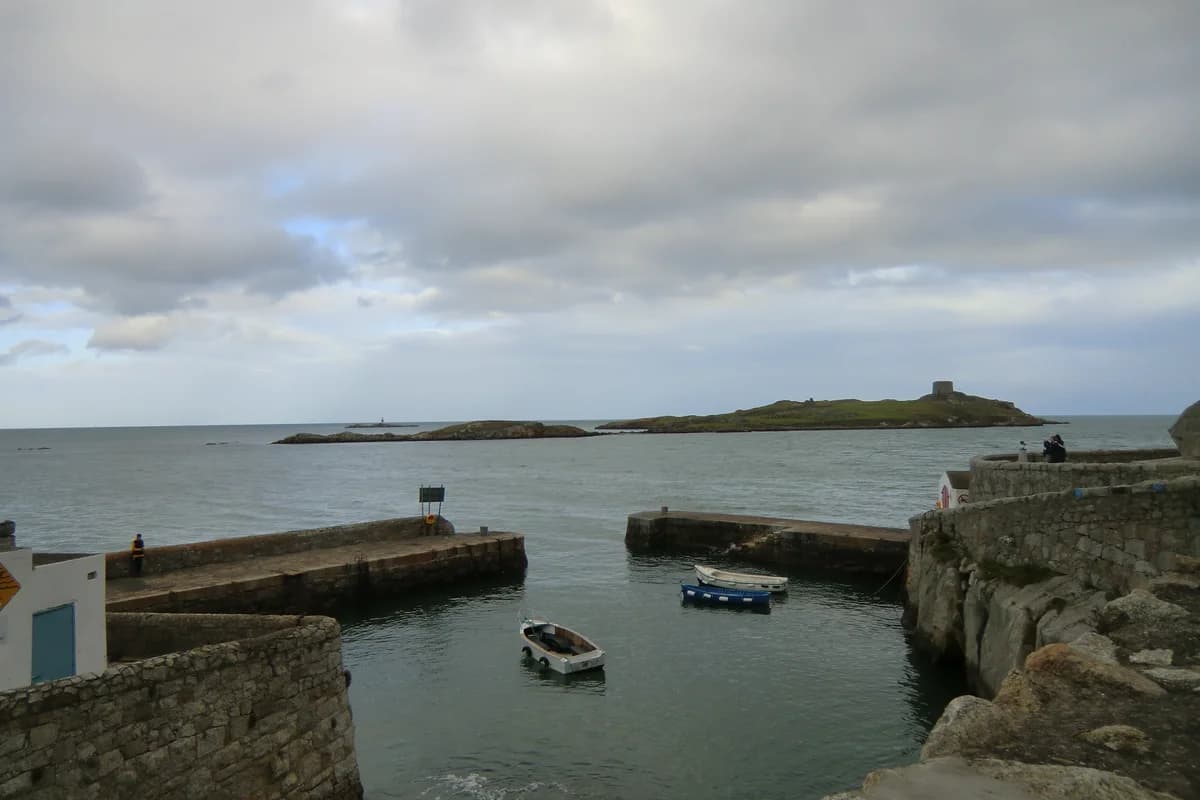 Coliemore Harbour