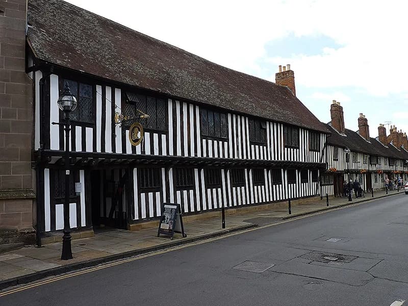 Shakespeare's Schoolroom & Guildhall