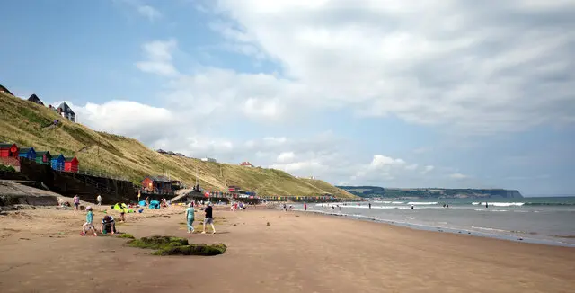 Whitby Sands & the West Cliff