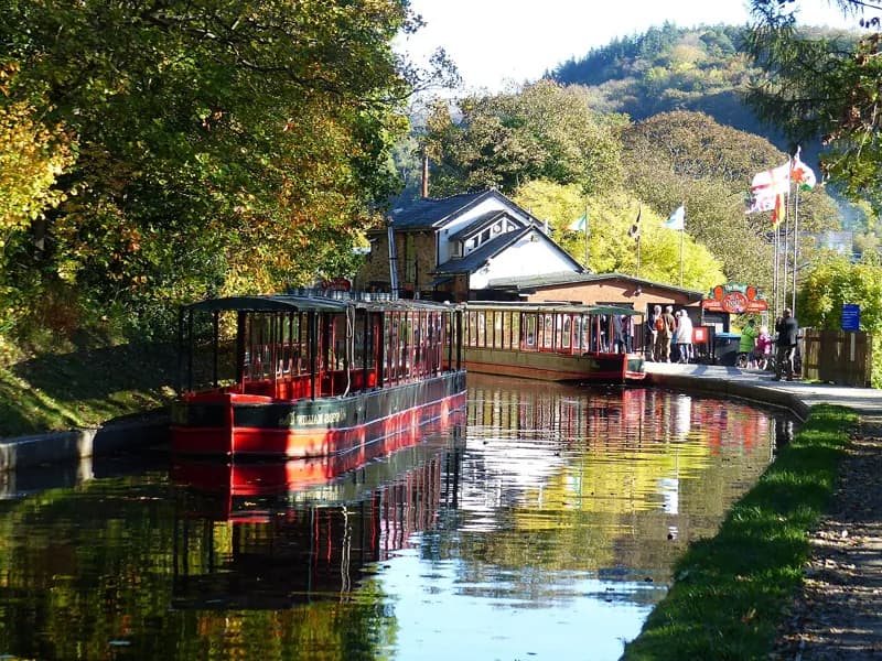 The Wharf and the Horse-Drawn Boats