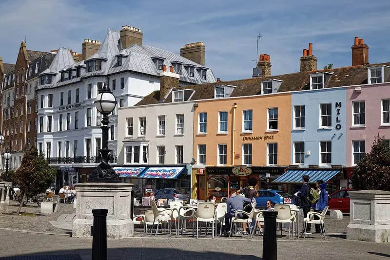 Where to Eat and Drink