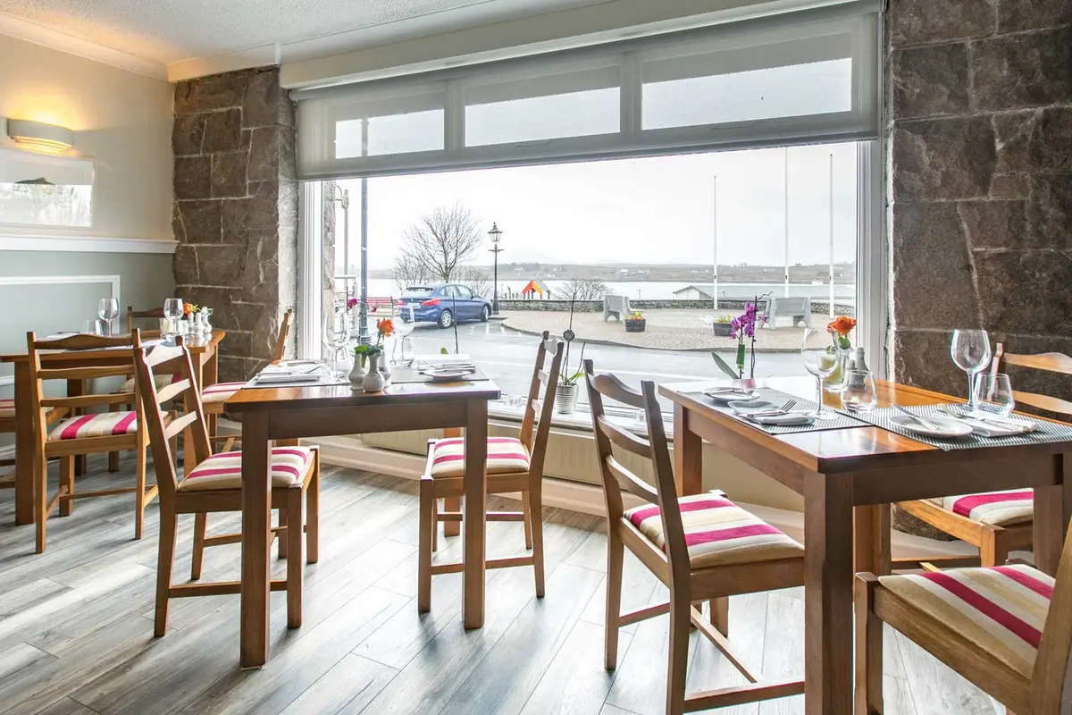 Vaughan's Restaurant & Bar